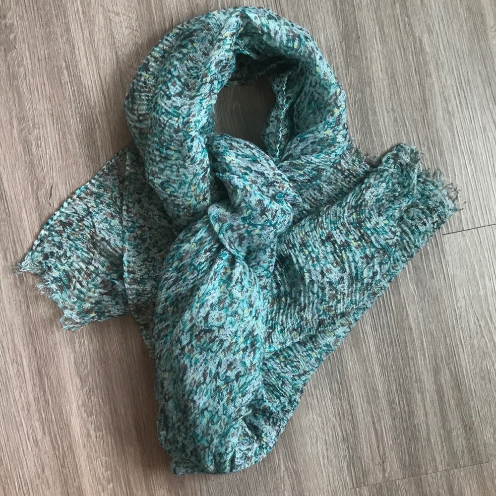 Target Scarf in Turquoise Vine & Leaf Pattern